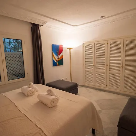 Beachfront Puerto Banus Homestay