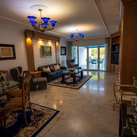 Beachfront Puerto Banus Homestay